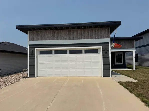 3213 W 3rd St, Spencer, IA 51301