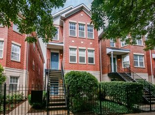 1154 N Howe St #C, Chicago, IL 60610