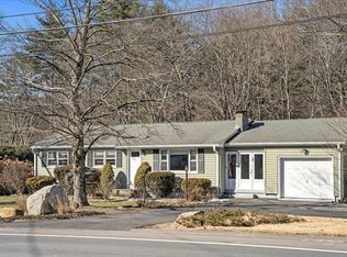 48 Hartford Ave N, Upton, MA 01568