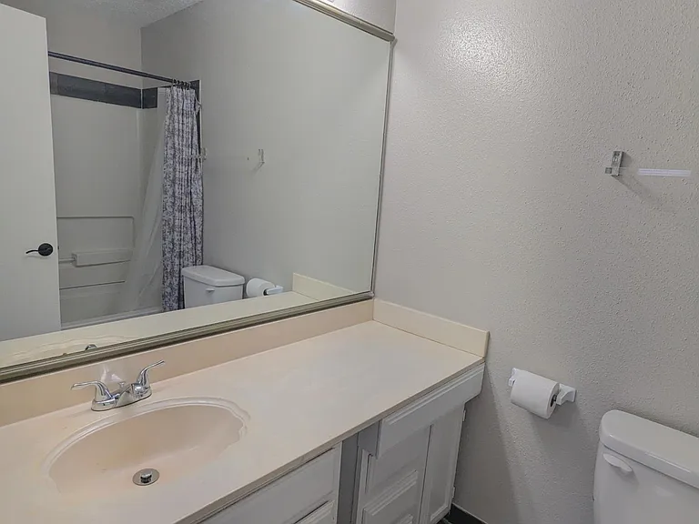 5639 Windsong Trl — Photo 14