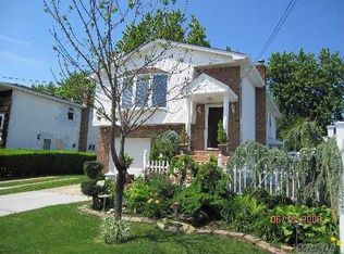 3917 Atlantic View Ave, Seaford, NY 11783