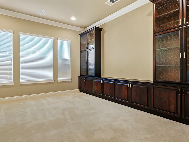 18549 Clydesdale Rd — Photo 10