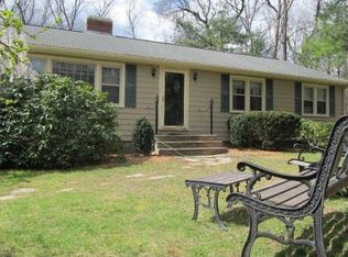 19 Hitchin Post Rd, Chelmsford, MA 01824