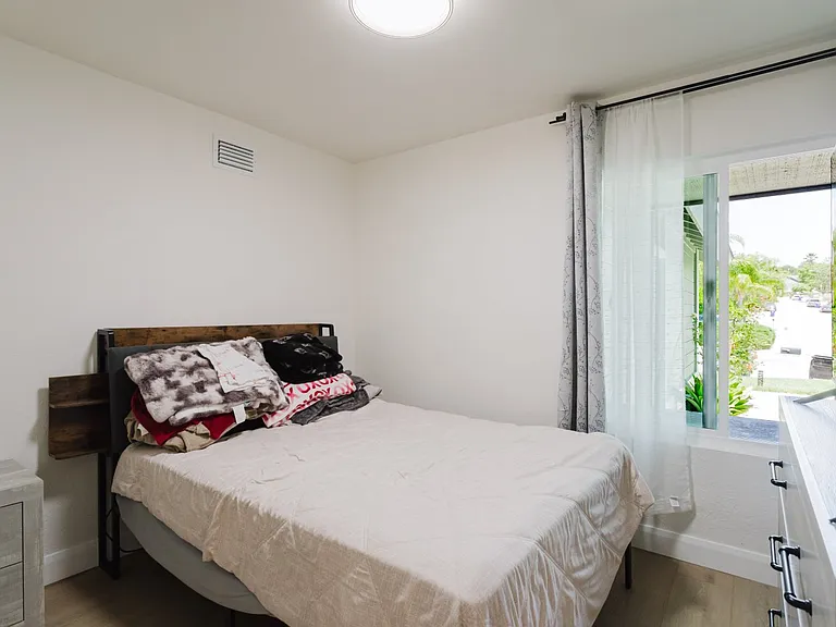 23128 Calvello Dr — Photo 10