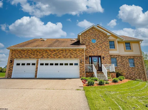 1209 Rolling Hls, Morgantown, WV 26508