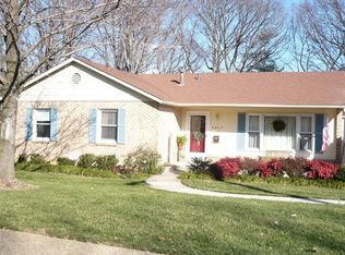6217 Thornwood Dr, Alexandria, VA 22310