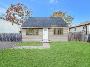 14 Titmus Dr, Mastic, NY 11950