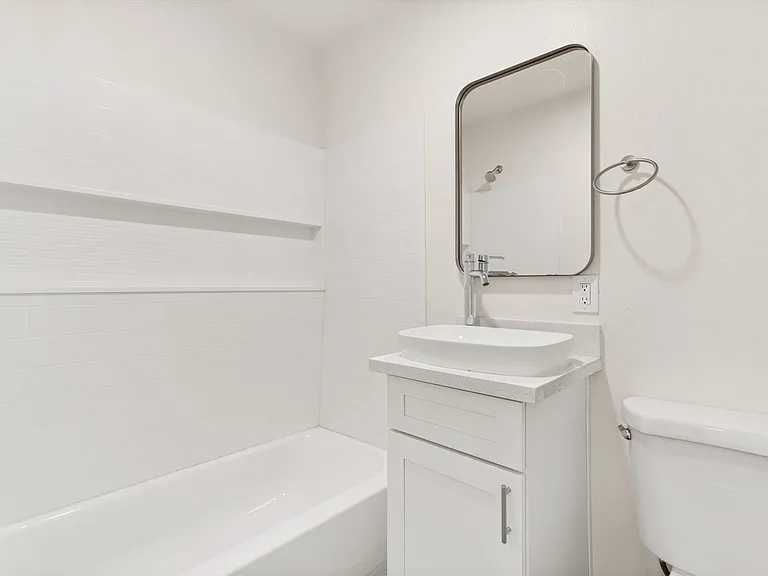 Vista Palms Apartment Homes- Yucaipa, CA — Photo 17