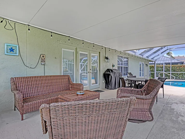 133 Black Olive Cres — Photo 40