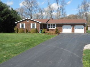 7012 W Big Creek Ln, Dupont, IN 47231