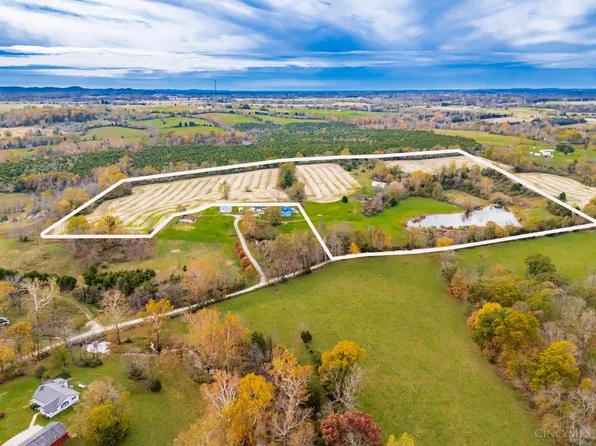 1 Seaman Rd, Peebles, OH 45660