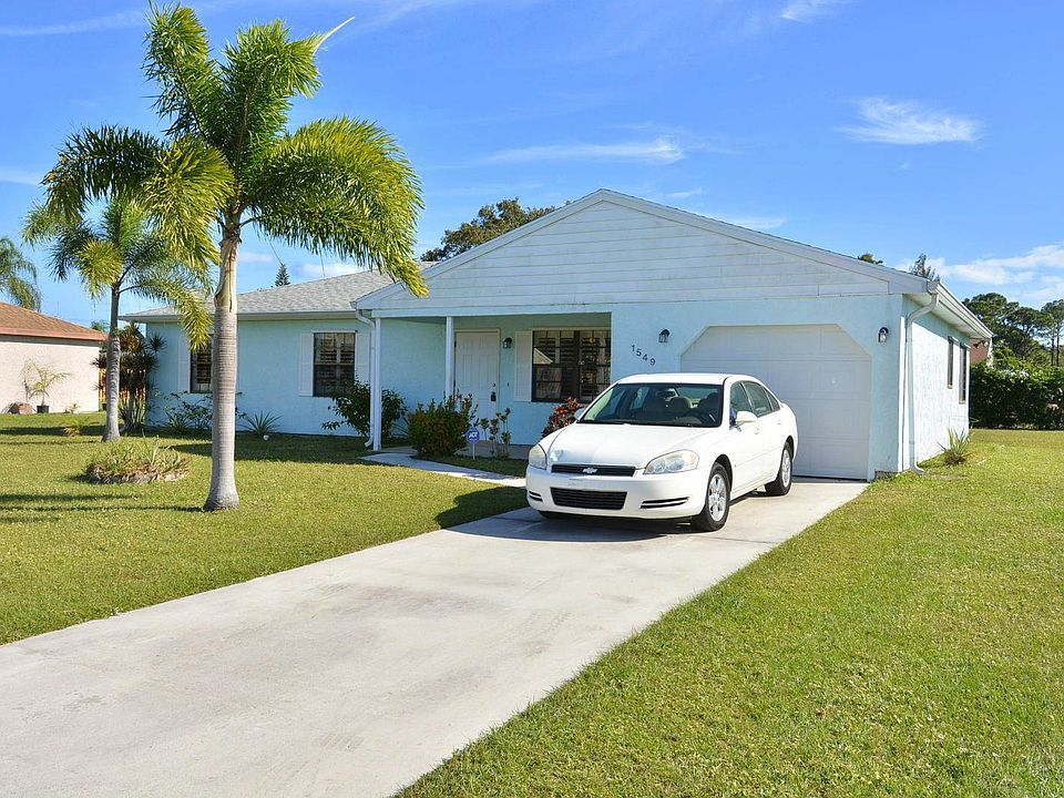 1st image of 1549 SE Arenson Ln