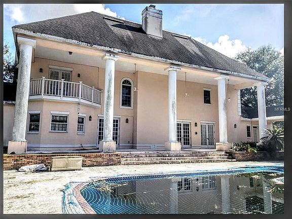 3rd image of 1021 Emerald Creek Dr