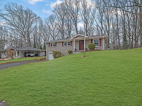 3rd image of 3091 Clifton Rd SE