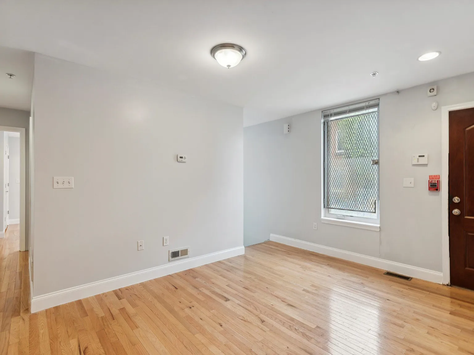 1856 N 17TH ST Unit 1R — Photo 2