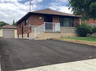 229 W 18th St #2, Hamilton, ON L9C 4H1