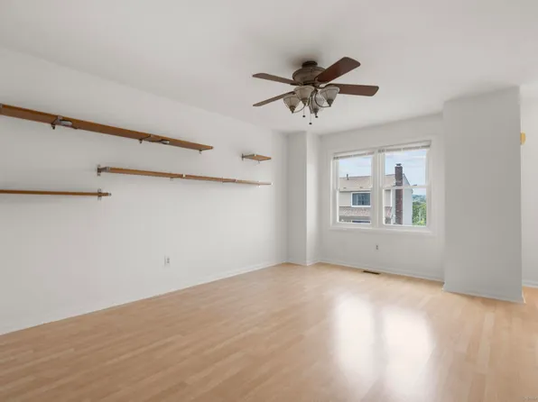 233 Derby Avenue #611, Derby, CT 06418