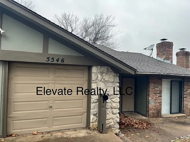 3 bed, 1392 sqft, $1,450 — Photo 2