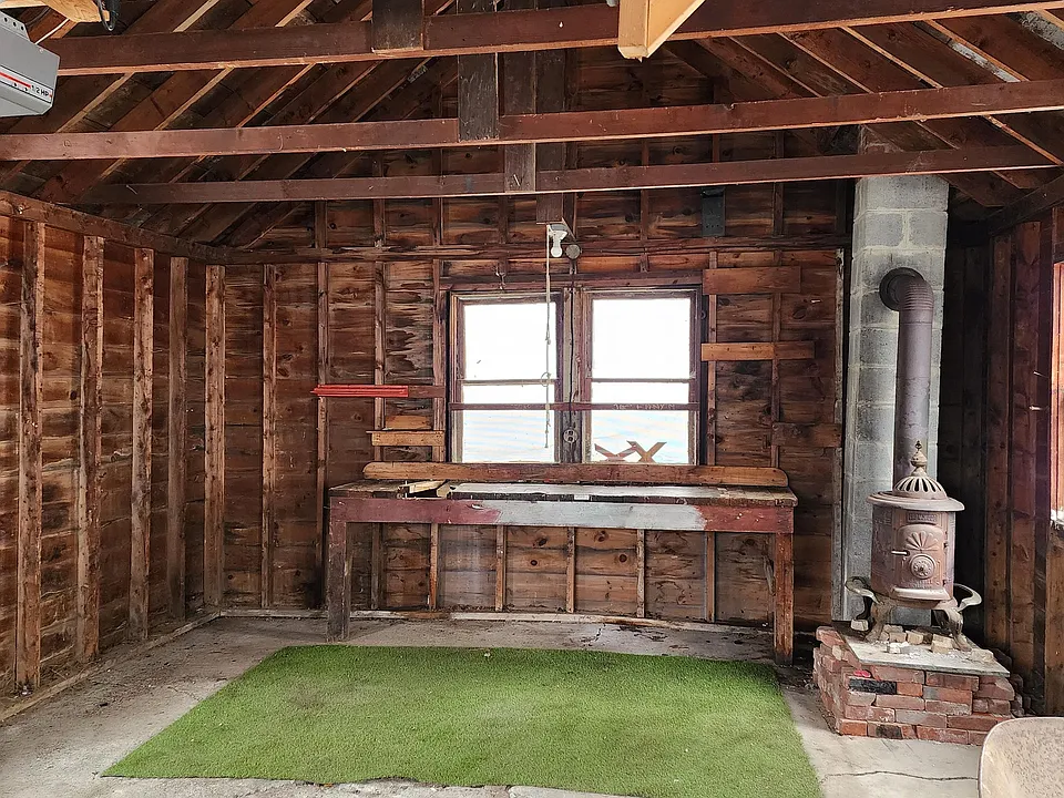281 Wilson St