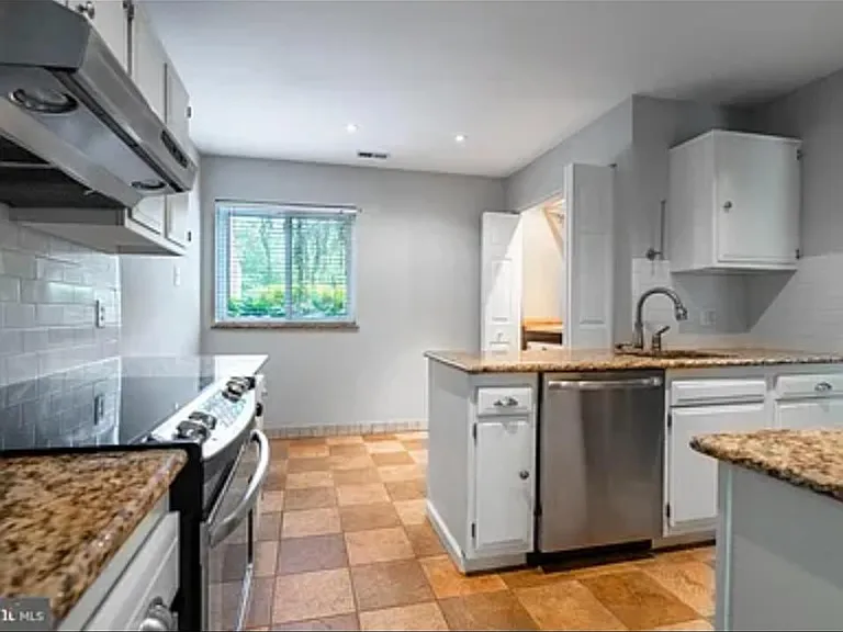 1737 Wainwright Dr #1737 — Photo 14