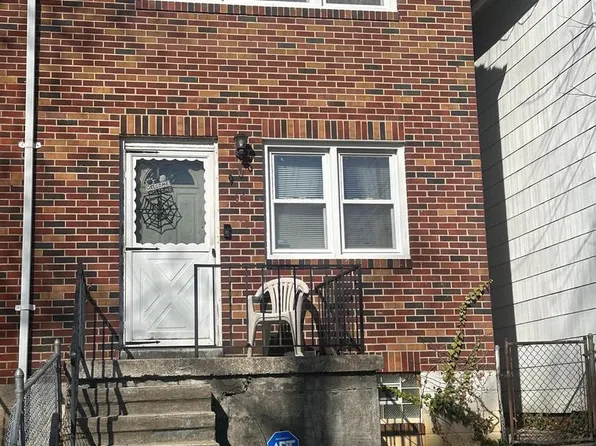 906 Homestead St, Baltimore, MD 21218