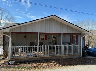 210 Last Lz Ln, Speedwell, TN 37870