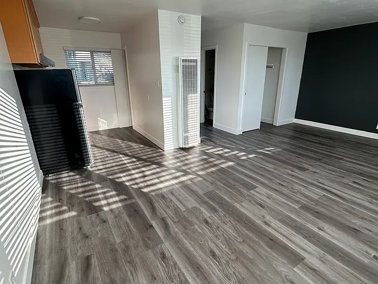 66 E 39th Ave #1 — Photo 7