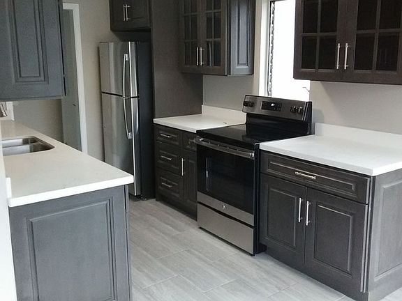 2nd image of 260 Lee St APT 201