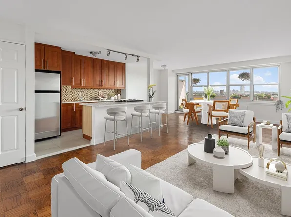 135 Ocean Pkwy APT 16R, Brooklyn, NY 11218