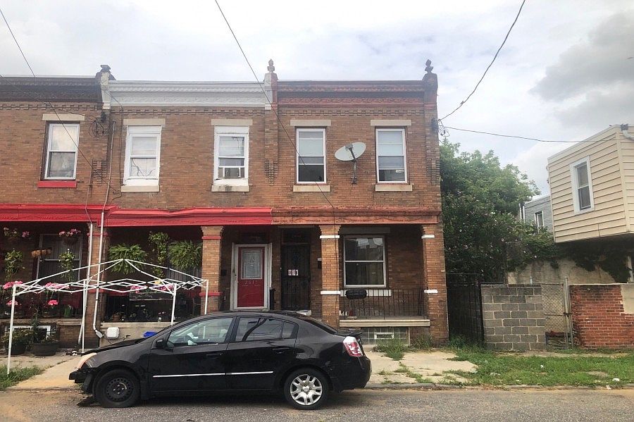 1st image of 2609 W Hagert St
