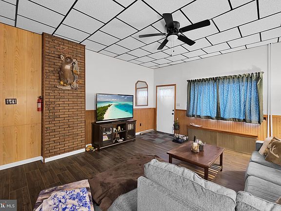 5th image of 33 Avenue A