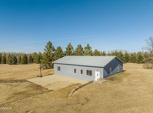 6460 80th St NE, Bismarck, ND 58503