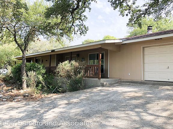 5th image of 1104 Westside Cir