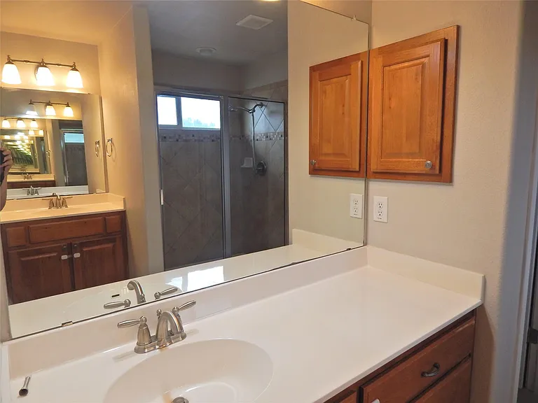 1110 Willowbrook Dr — Photo 12
