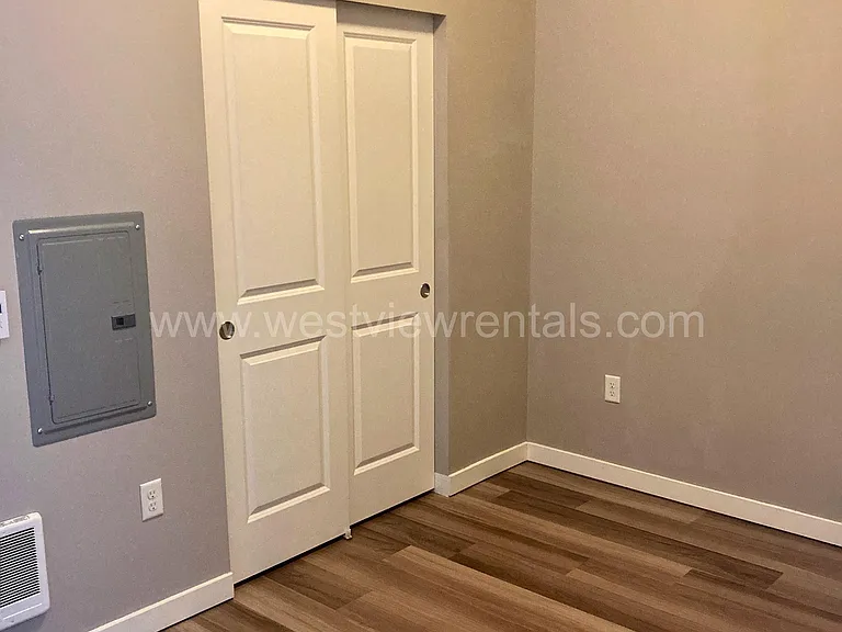 203 E Laurel St — Photo 260