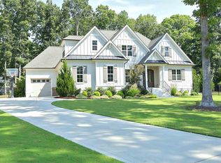 5228 Milner Dr, Raleigh, NC 27606