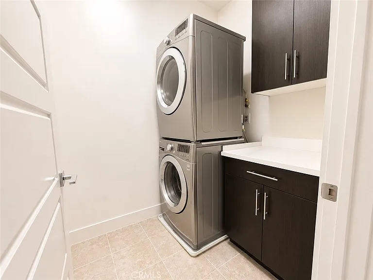 2400 Aperture Cir — Photo 16