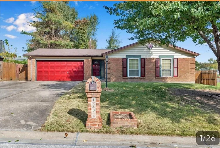 1204 Clairmont Ln