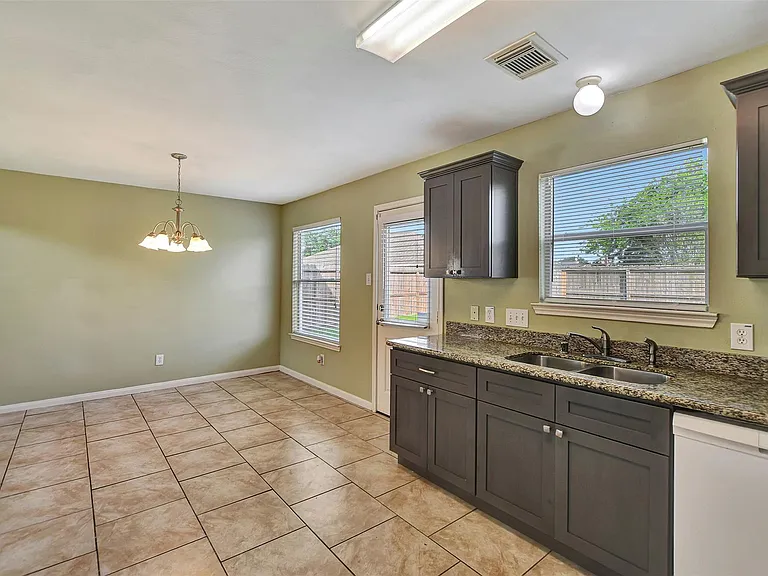 2618 Shearwater Bend Dr — Photo 18