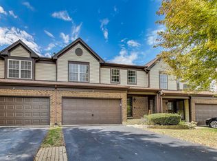 14 Oxford Ct, Algonquin, IL
