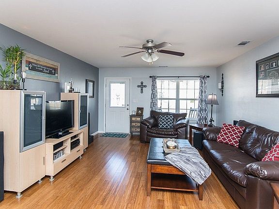 4th image of 2037 Grimley Ln