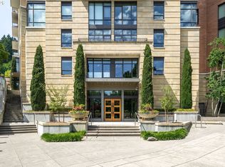 2351 NW Westover Rd UNIT 702, Portland, OR 97210