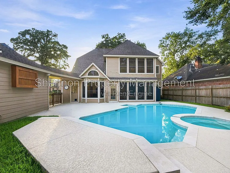 5626 Spring Lodge Dr — Photo 33