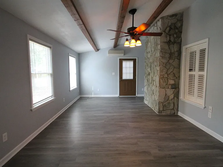 806 Beech Dr — Photo 11