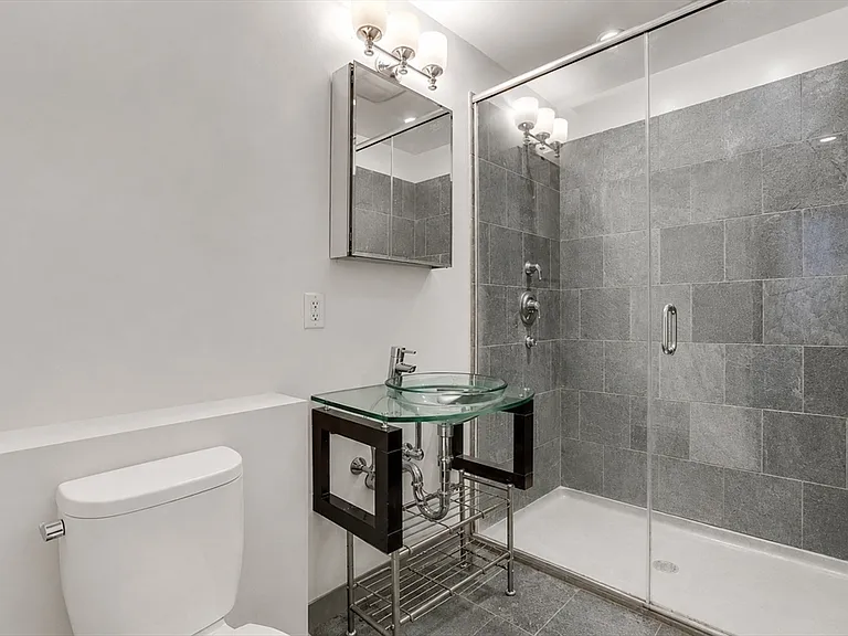 950 Dorchester Ave #205 — Photo 20