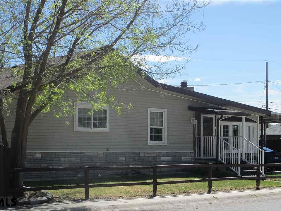 1st image of 1210 6th St