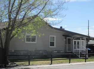 1210 6th St, Gering, NE 69341