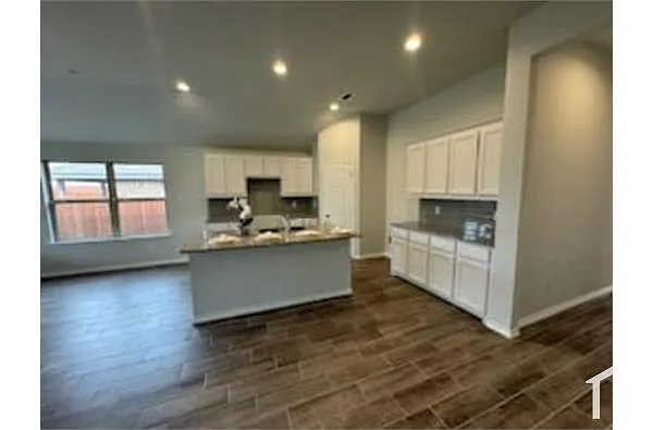 Building Photo - 9337 Bermuda Ct