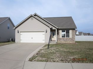 1865 Saint Lucia Dr, Newburgh, IN 47630