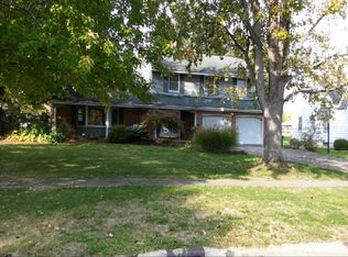 224 Grand Ave, Wellington, OH 44090